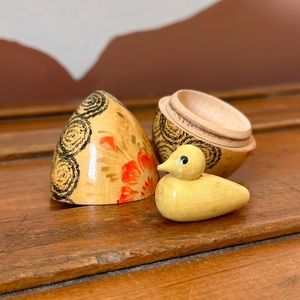 ✨Vintage Hand Painted Easter Egg with Wooden Duck✨